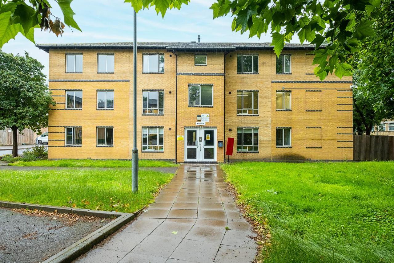 Private Rooms In Colindale - Sk The Hyde Dış mekan fotoğraf
